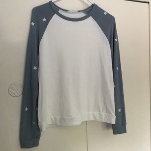 WHITE AND BLUE SWEATER WITH STARS